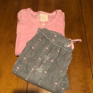 Women’s size small winter pajamas fleece set